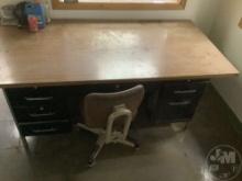 DESK WITH CHAIR, 2 FILE CABINETS