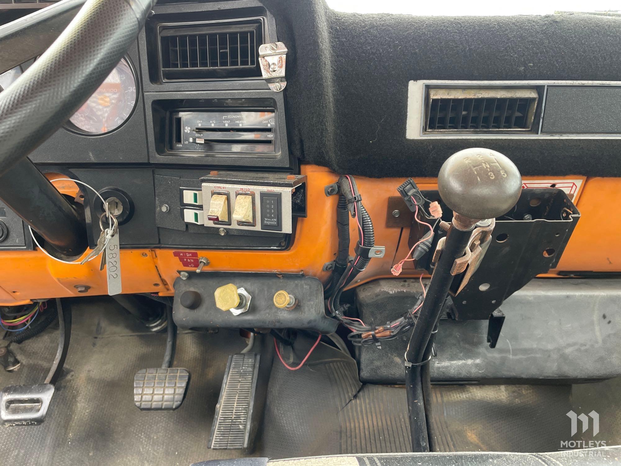 1988 GMC 7000 Safety Cone Truck