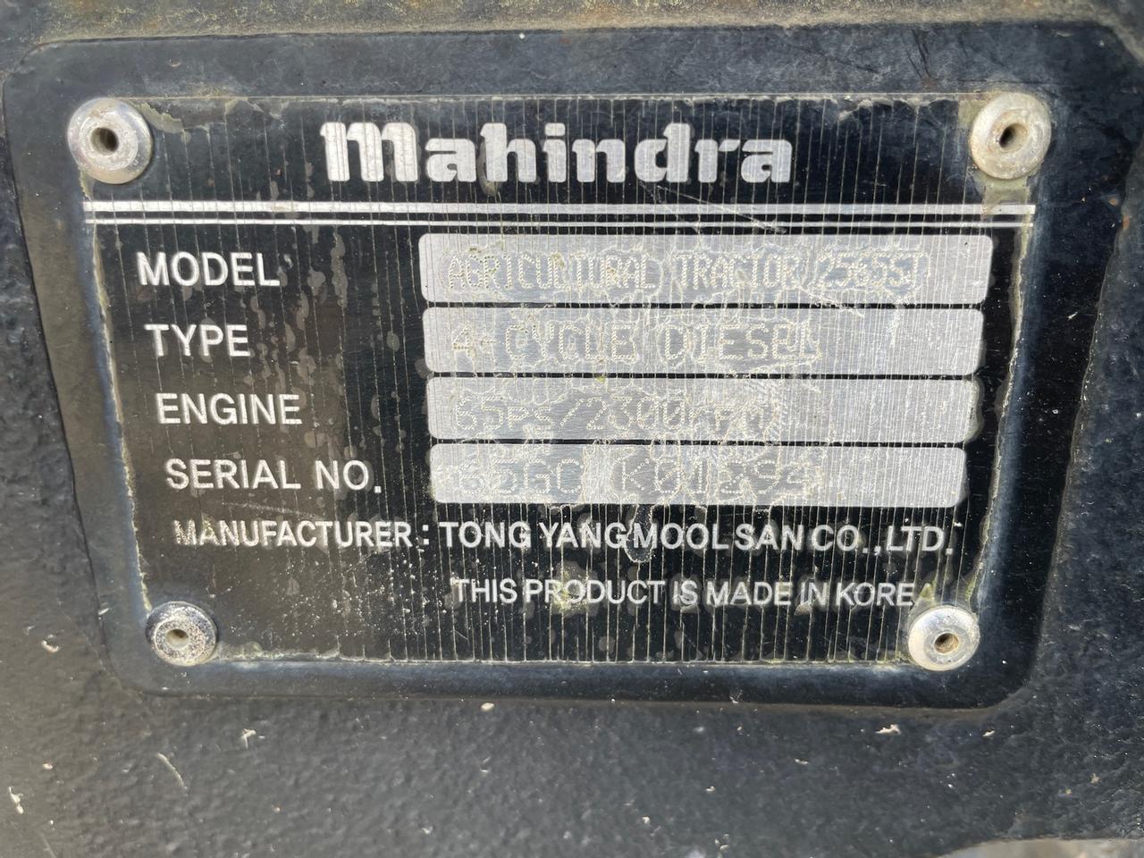 2016 Mahindra 2565 Tractor with Loader