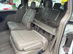 2013 Chrysler Town & Country minivan, 7 passenger, loaded, PW, PL, leather, cruise, 170K,