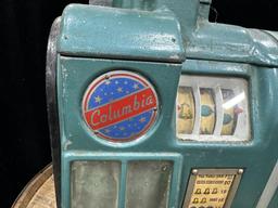 Vintage Columbia Table-Top 5¢ Slot Machine