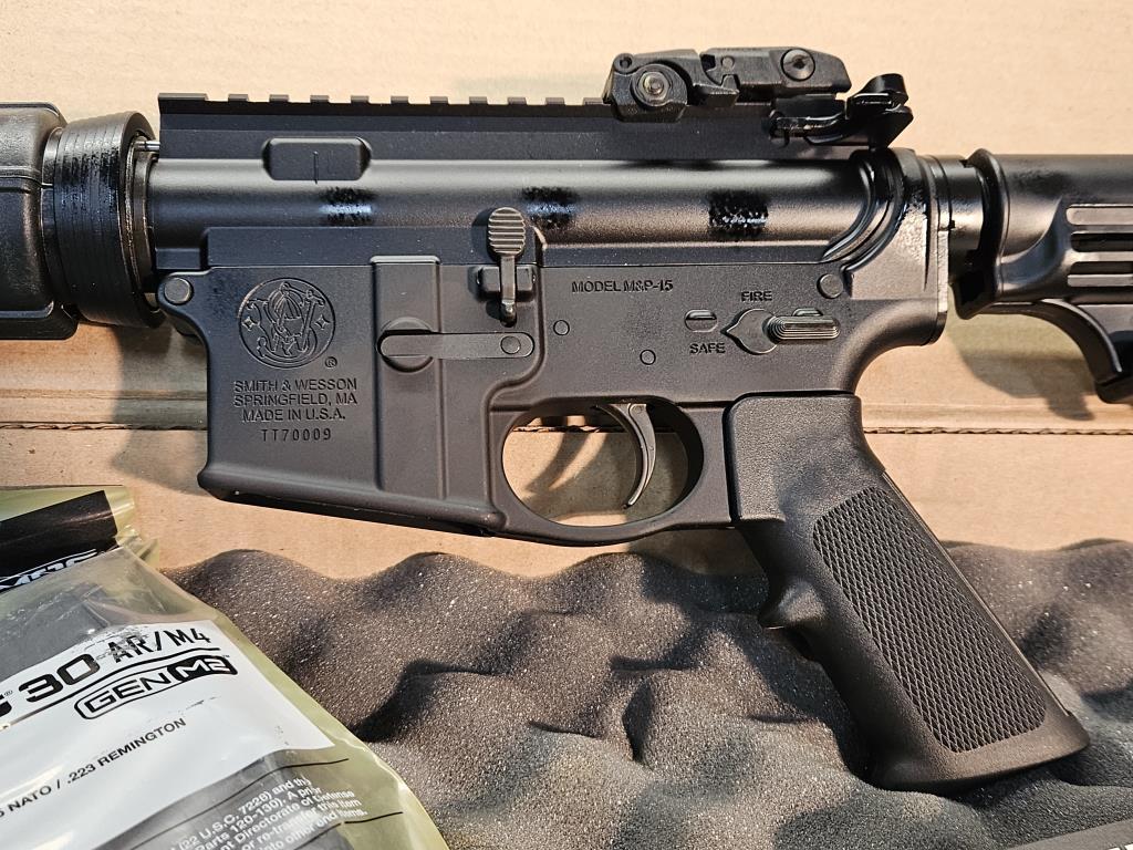 New Smith & Wesson M&P-15 Sport II 5.56 NATO AR-15
