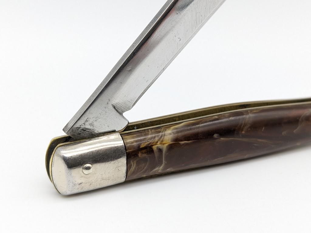 Shur-Snap Colonial Marbled Fishtail Switchblade
