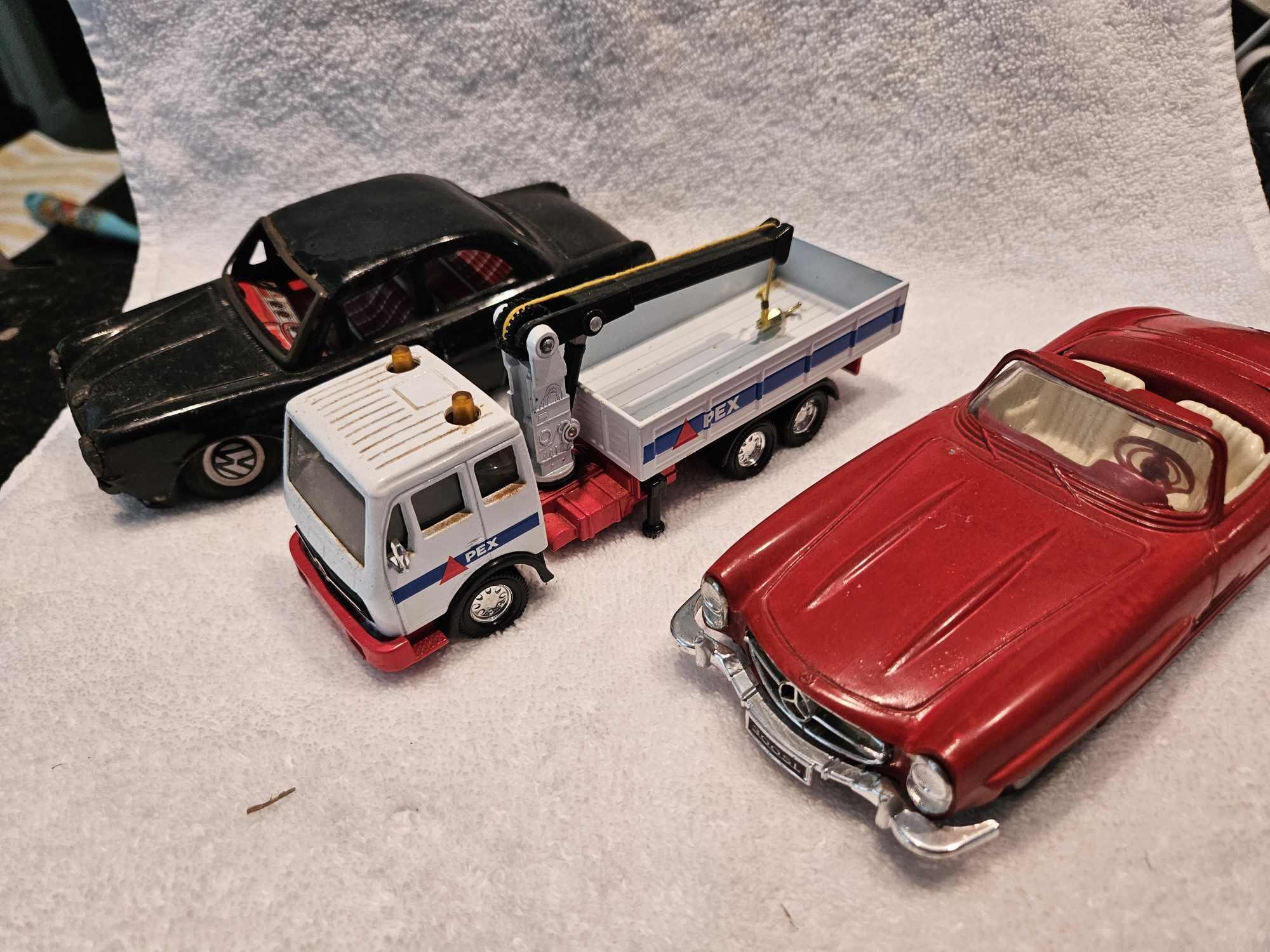 2 MERCEDES AND 1 VOLKSWAGON TINPLATE