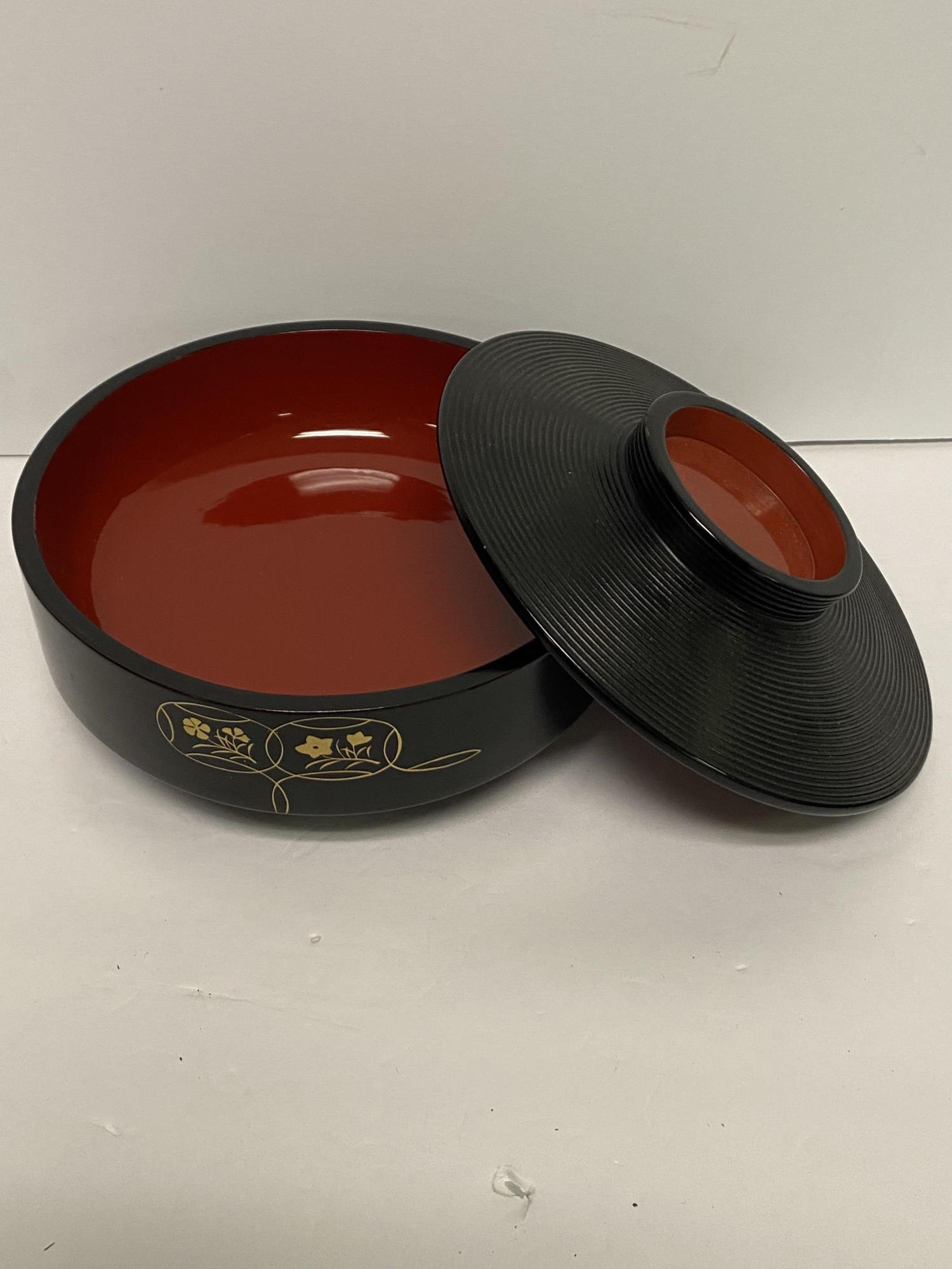 LIDDED BLACK LACQUER & RED SERVING BOWL