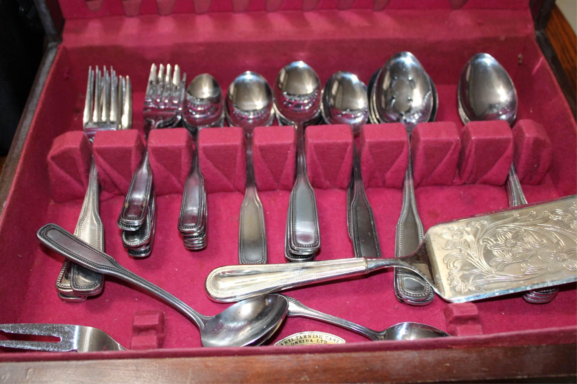FLATWARE AND CHEST