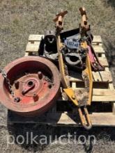 PALLET MISC PARTS & ALLIS CHALMERS SNAP COUPLER TO 3PT CONVERSION  **NO SHIPPING AVAILABLE**
