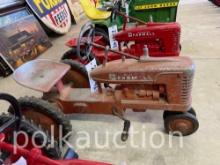 FARMALL OPEN GRILLE PEDAL TRACTOR