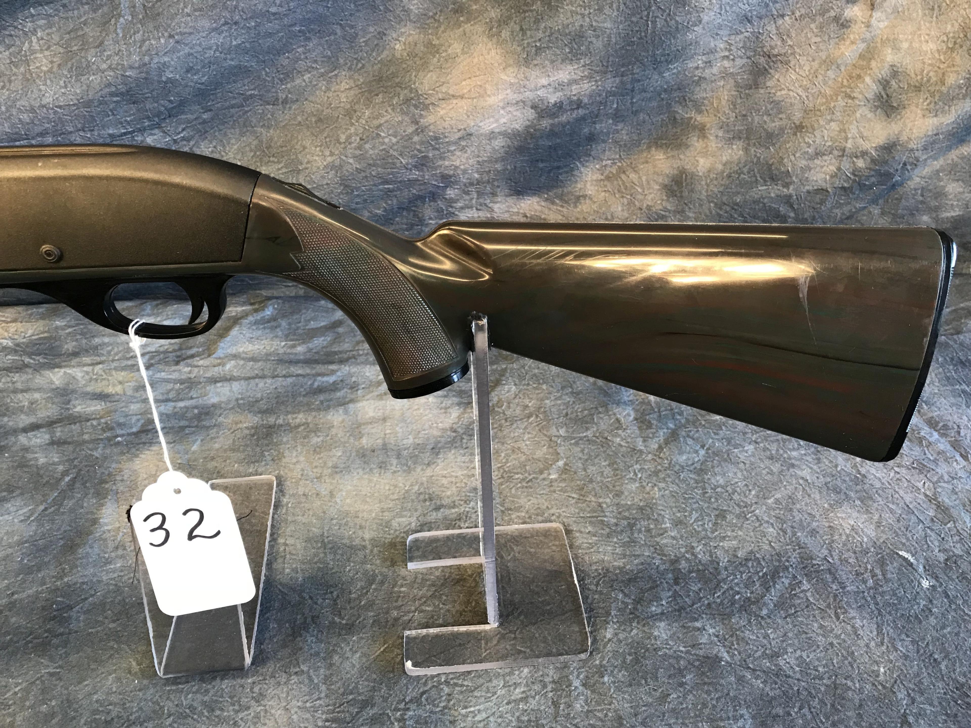 32. Remington Apache 77, .22LR, Green, SN:A 238-4816