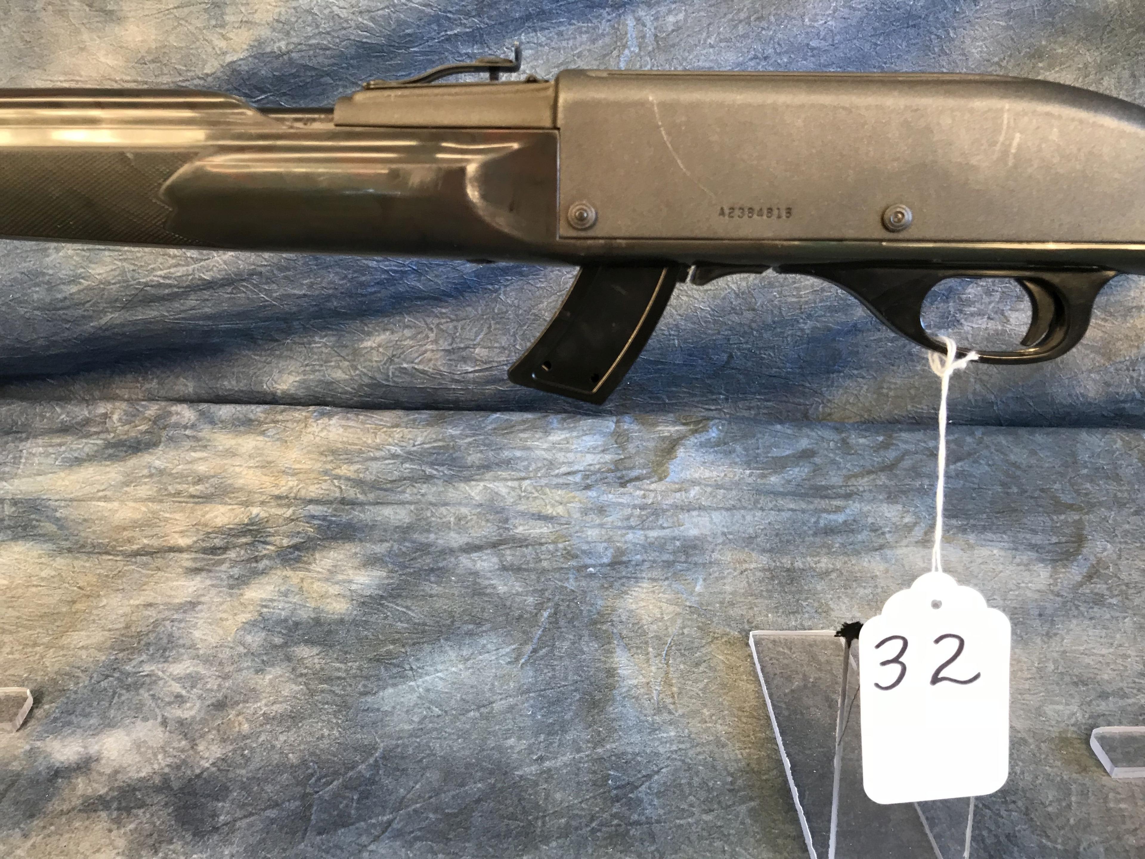 32. Remington Apache 77, .22LR, Green, SN:A 238-4816