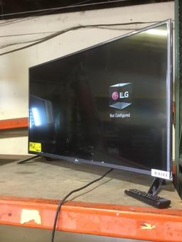 LG 42? LED TV ***PLUGGED IN AND TURNS ON***