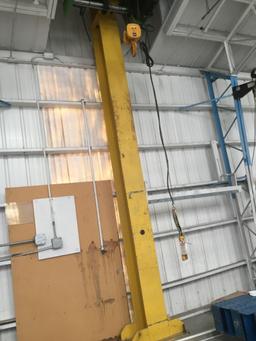 D And R 5000 lbs Crane ***ATTACHED TO BUILDING***