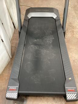 Pro-Form Treadmill*TURNS ON*