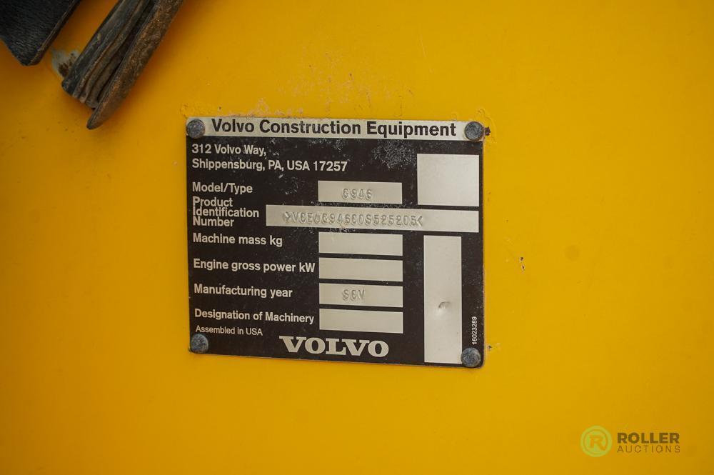 2011 Volvo G946 AWD Motor Grader, A/C, Heat, 16' Moldboard, Front Lift Group, 14.00-R24 Tires,