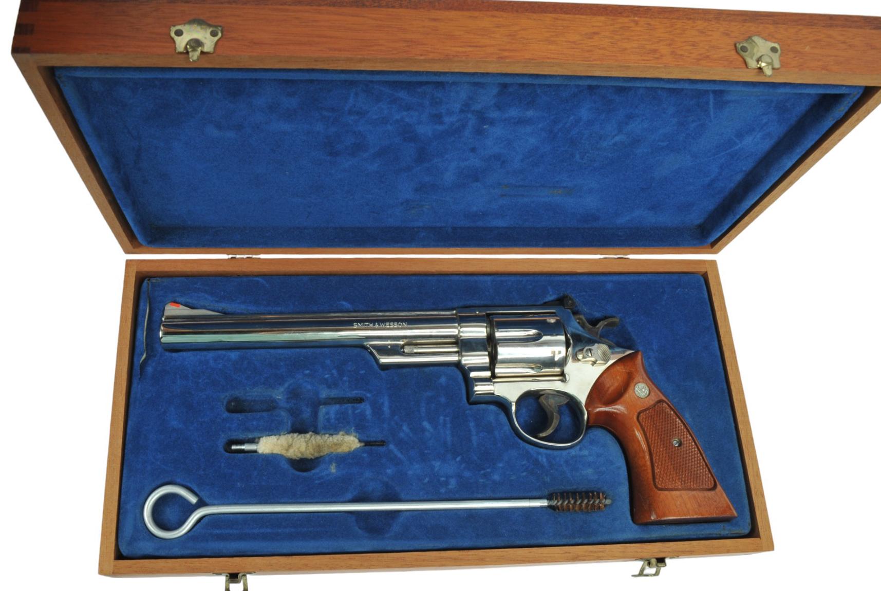 Smith & Wesson Model 29-2 44 Mag Revolver FFL Required: N667325/32851 (MGX1)