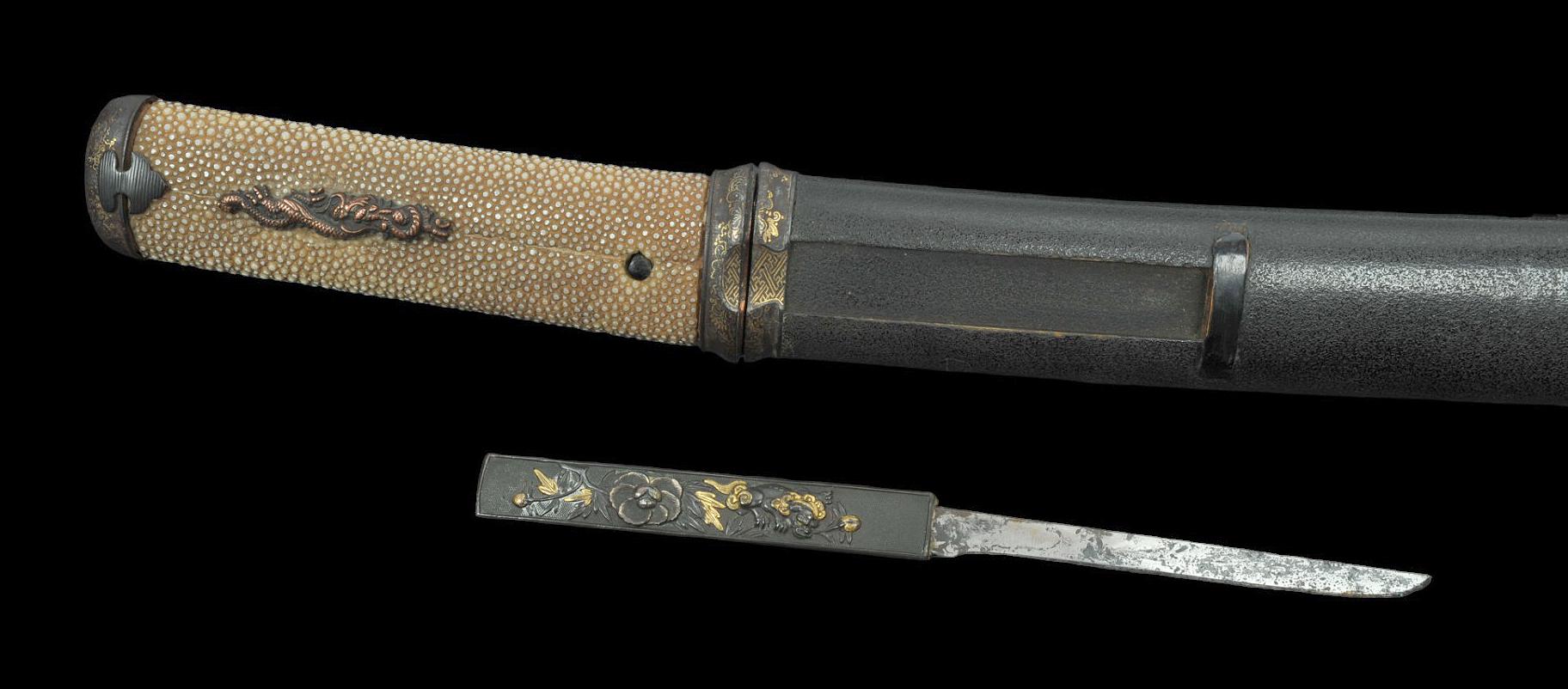 Japanese Tanto Short Sword, Unsigned in Exquisite mounting, Beautiful Active Temper Line (MGX)