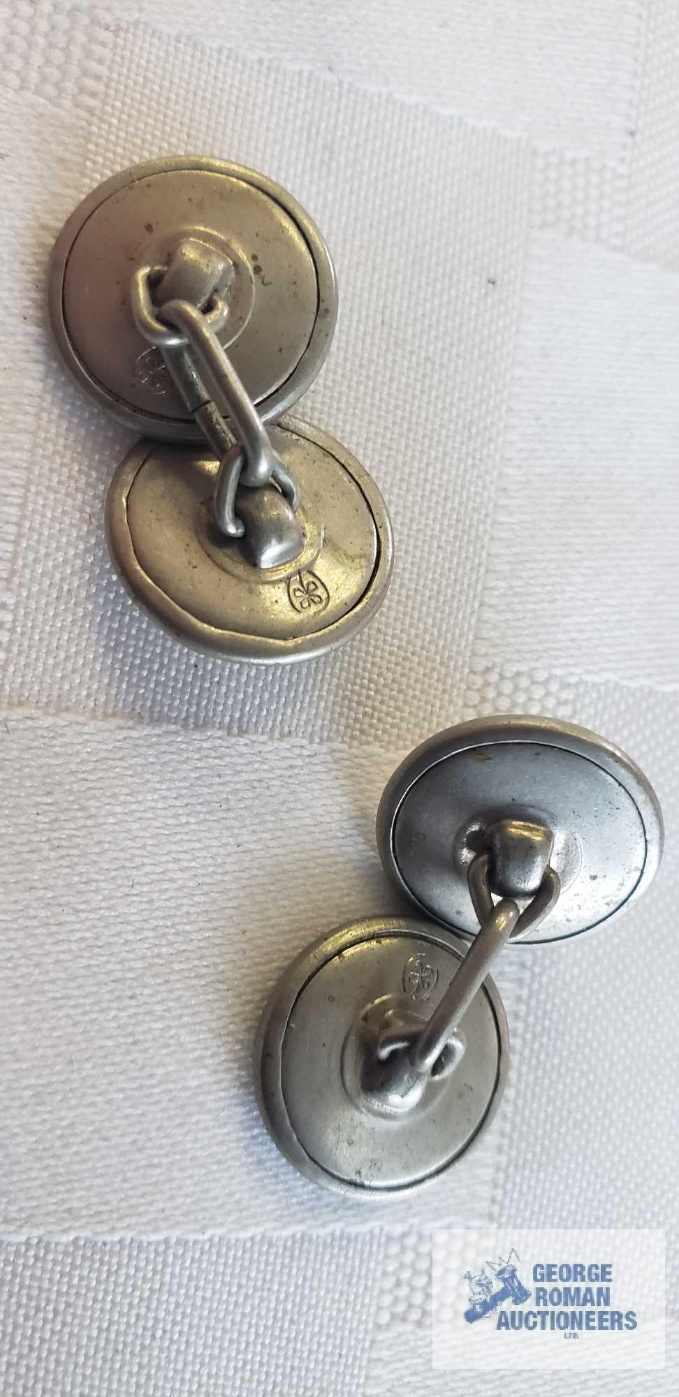 Cufflinks and tie tack