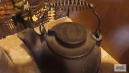 Cast-iron kettle