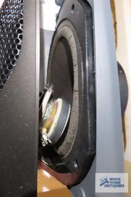 Technics 3-way speaker system. speakers need repaired