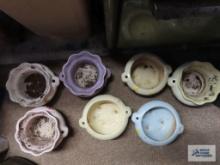 lot of assorted planters