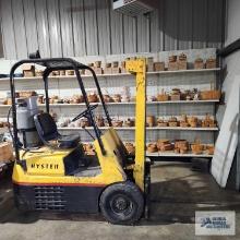 Hyster model 20E three wheel propane forklift. Serial number B1D1552E. 2,000 lb rated capacity. Unit