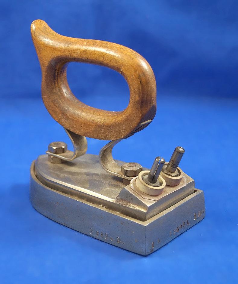 Electric iron, wood handle, 1920 era, Ht 5", 5" long