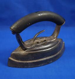SAD iron, cast iron, detachable black wood handle, Ober Mfg Co, "2", Ht 4 3/4", 7" long