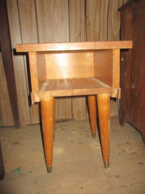 Small Mid Century Wood Table