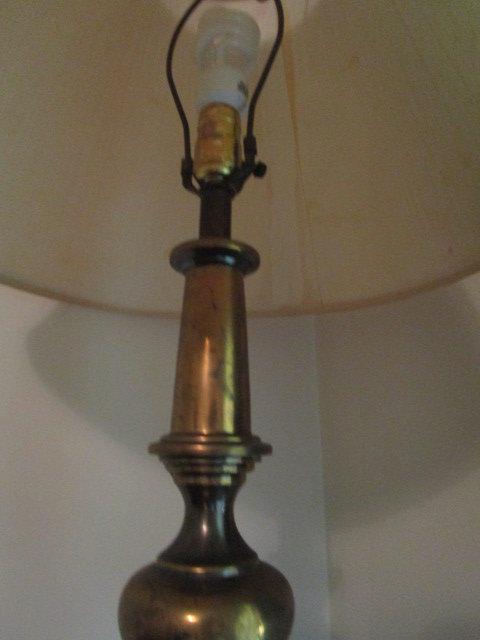 Vintage Ceramic Lamp on Metal Base