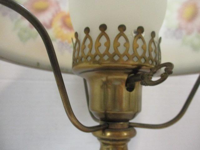 Signed Handpainted Fenton Electric Turn Key Lamp
