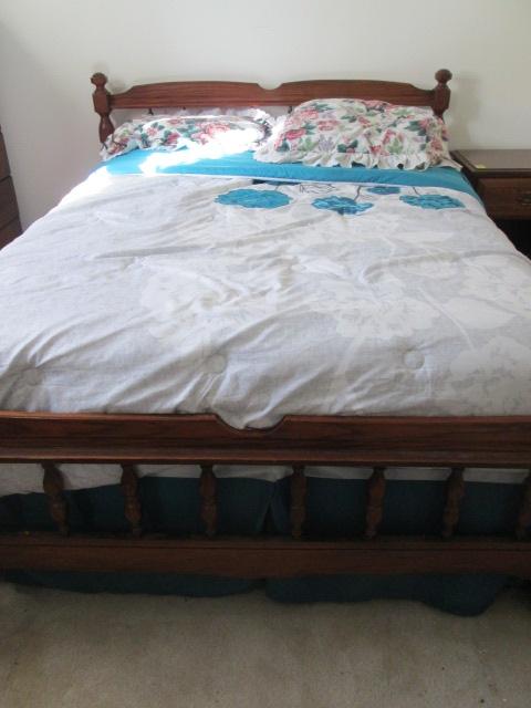 Full Size Bed with Metal Rails and One Drawer Nightstand