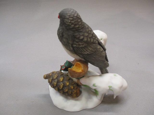 2000 Limited Edition Lenox "Christmas Snowbird" Fine Porcelain Bird Figurine 4 1/2"