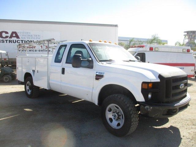 2008 Ford F350 Extended-Cab Utility Truck,