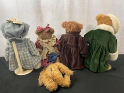 5 Vintage Boyds Bears, larger w/ Stands, Momma Bearsworth, Meredith E Pattington