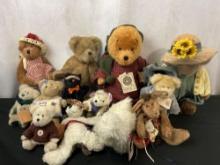 Collection of 13 Boyds Bears, nice variety