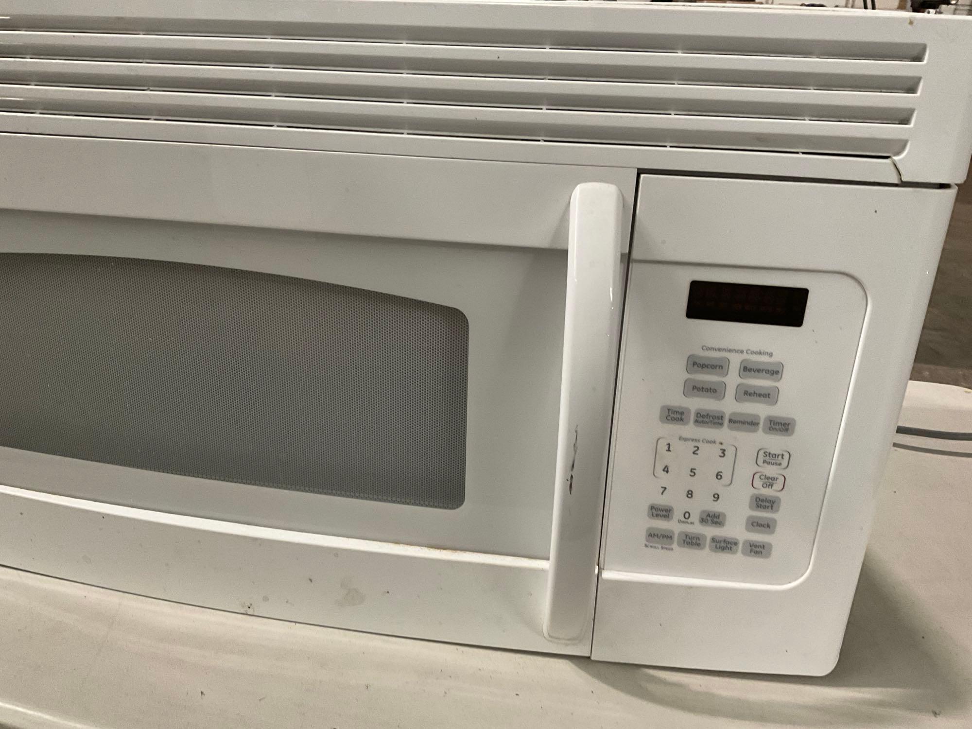 GE Spacemaker Over-the-Range Microwave