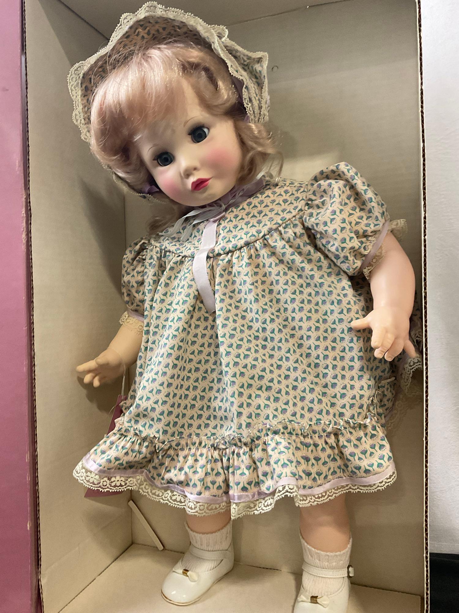 Suzanne Gibson Doll from Reeves Intl. #24844 Lynn