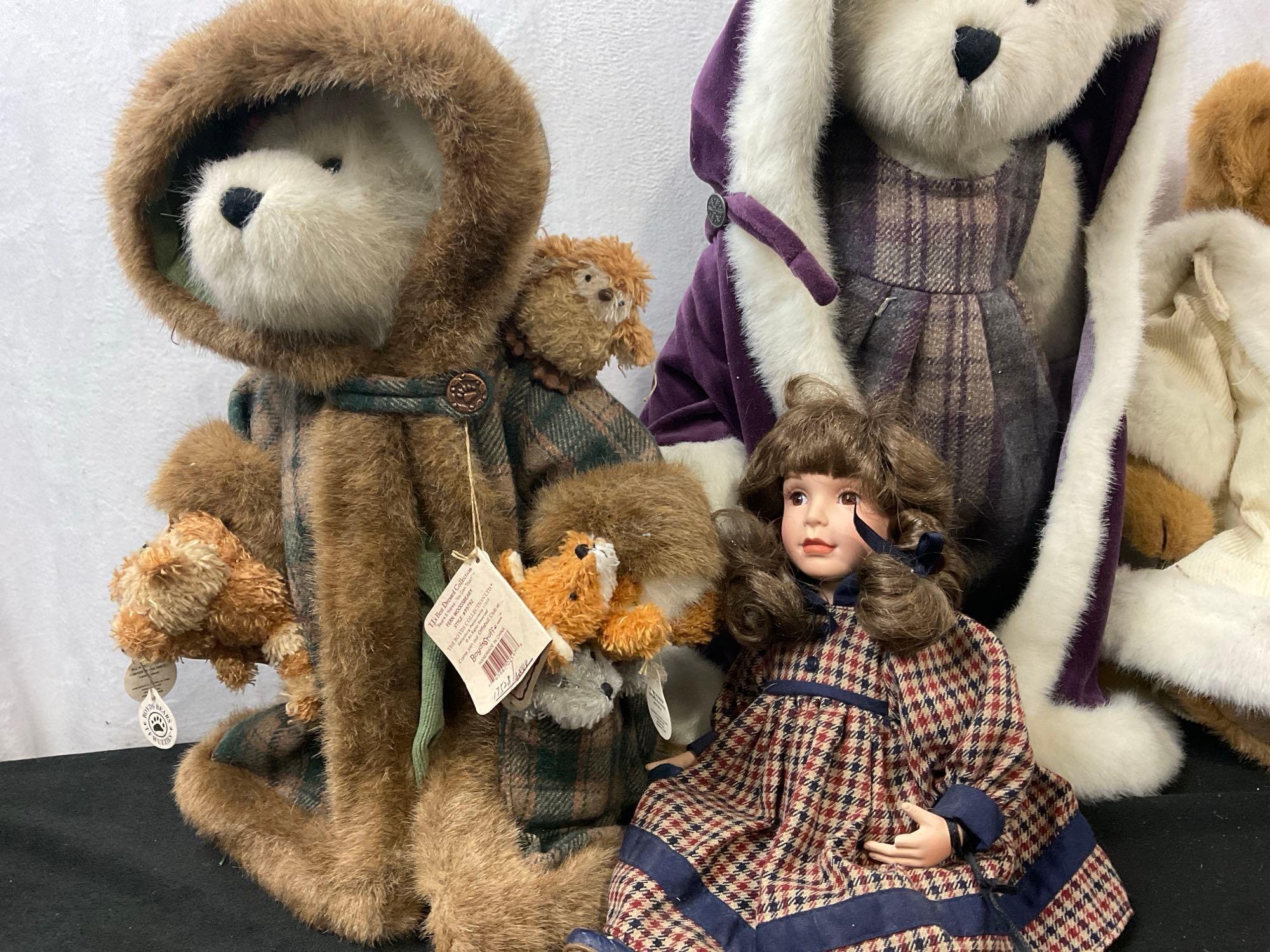 Collection of Boyds Bears, Fern Woodsbeary, Victoria Crystalfrost, Ophelia, Jack in the Box Bear