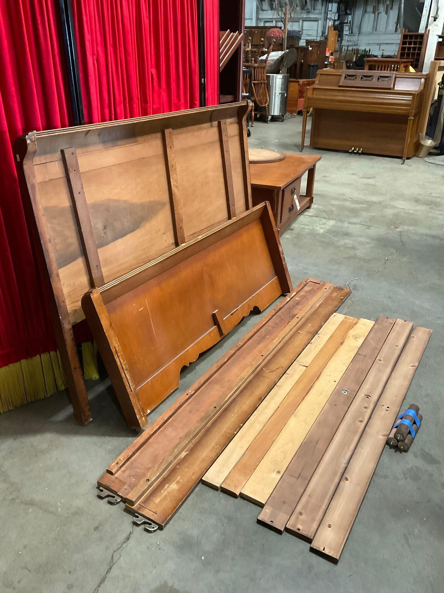 Vintage Art Deco Waterfall Full Sized Wooden Bed Frame & Supports. Stands 43" Tall. See pics.