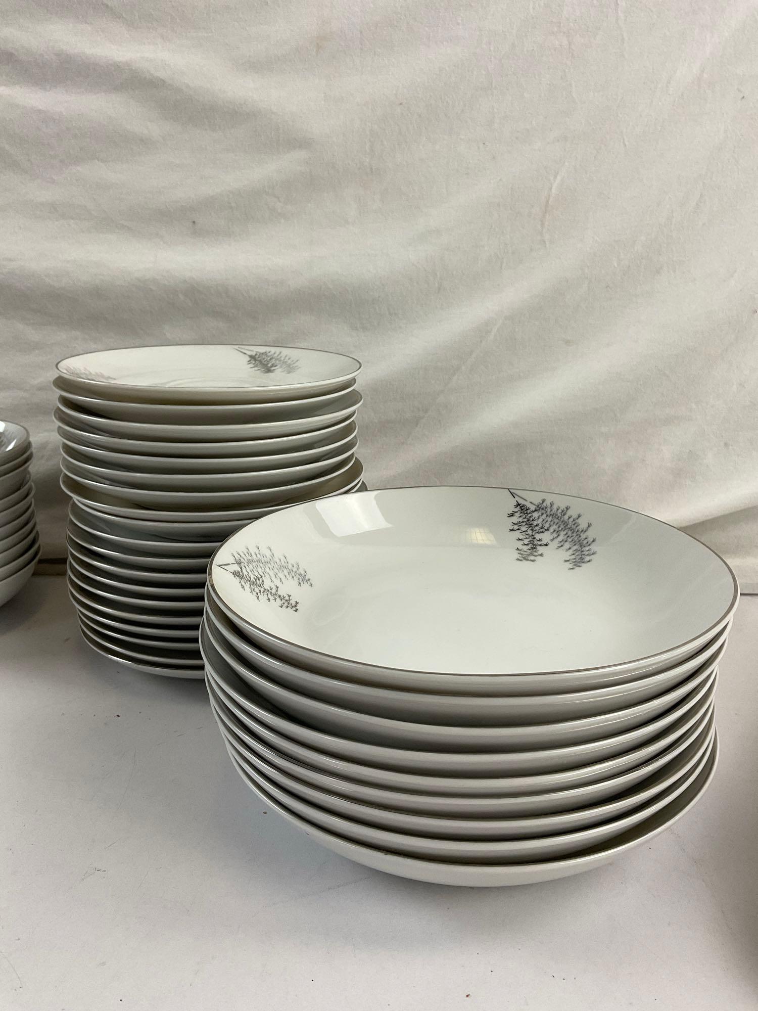 83 pcs Vintage White Japanese Porcelain Dinner Set. Ashtrays, Napkin Rings. See pics.
