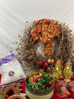 Approx 15+ pcs Assorted Christmas Decorations. Christmas Wreath in Storage Box. See pics.