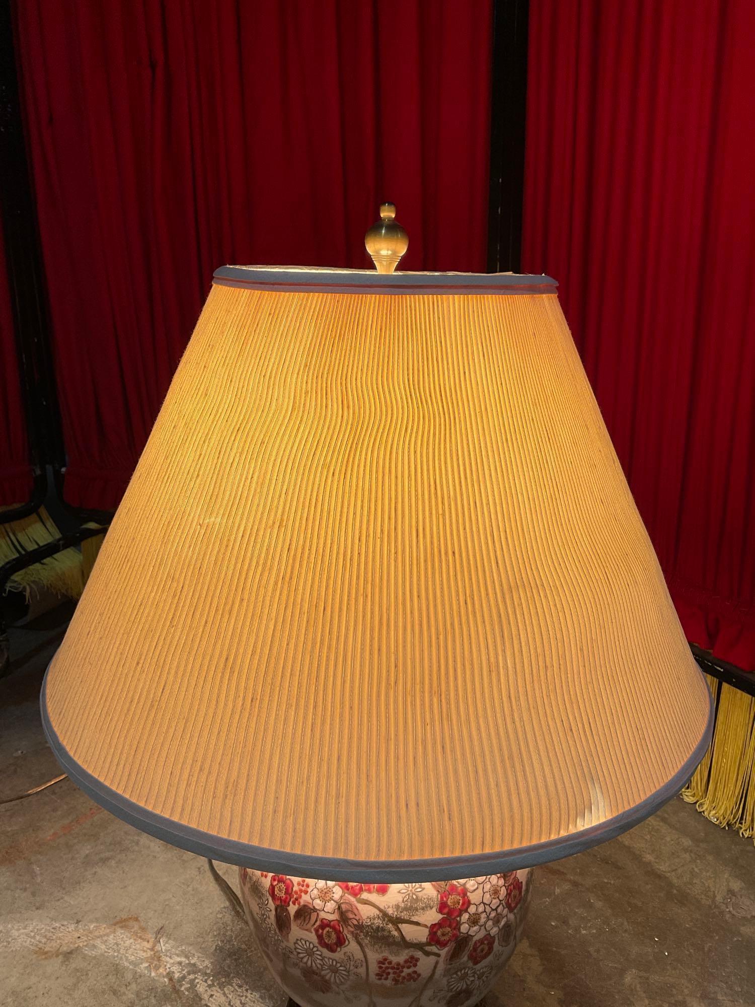 2 Assorted Table Lamps with Shades. See pics.