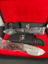 2x New In Box Buck Fixed Blade Knives in Sheathes - Numbered RMEF 480 - See pics