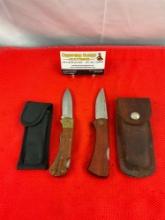 2 pcs Steel Folding Blade Pocket Knives w/ Wood Handles & Sheathes. Vintage Estwing EKA. See pics.