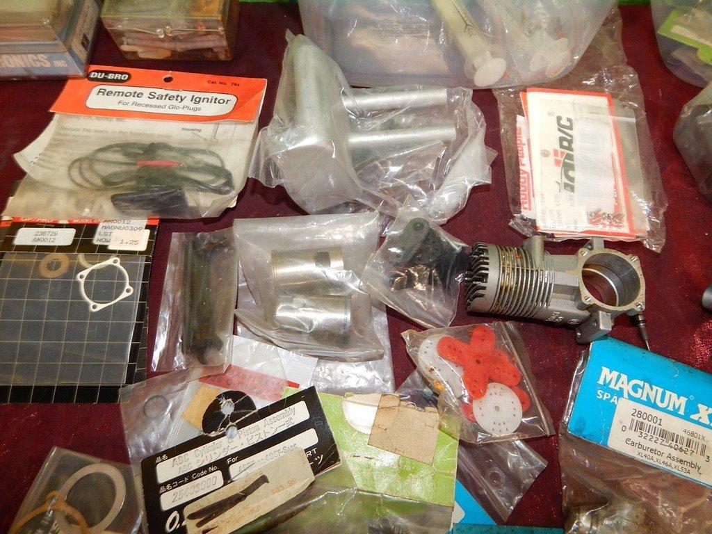 LARGE MIXED LOT OF AIRPLANE PARTS AND MOTOR'S
