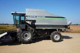 1990 Gleaner R50 Combine With Heads,
