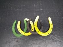 BL- Painted Metal Horse Shoes