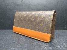 Unauthenticated Louis Vuitton Ladies Wallet & Body Purse