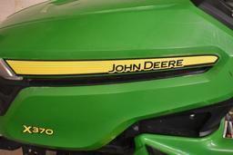 John Deere X 370 Riding Mower