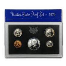 1975 United States Mint Set  12 Coins Inside!